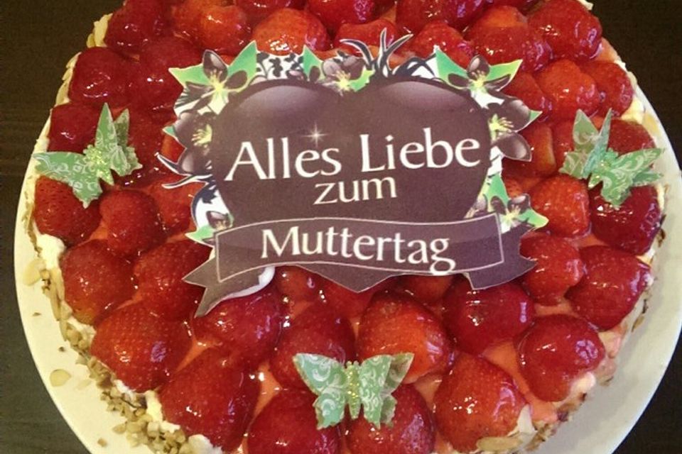 Erdbeerkuchen mit Schmand-Vanillecreme