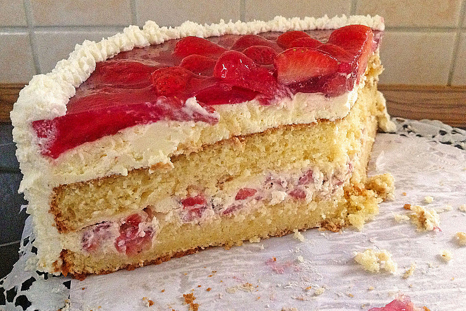 Erdbeerkuchen mit Schmand-Vanillecreme