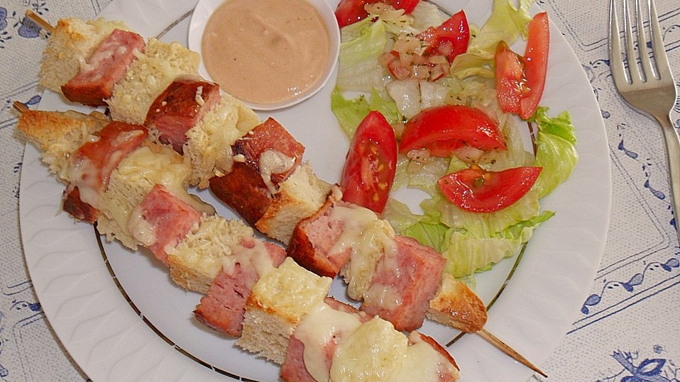 Leberkäse am Spieß mit scharfer Rahmsauce von backstube86