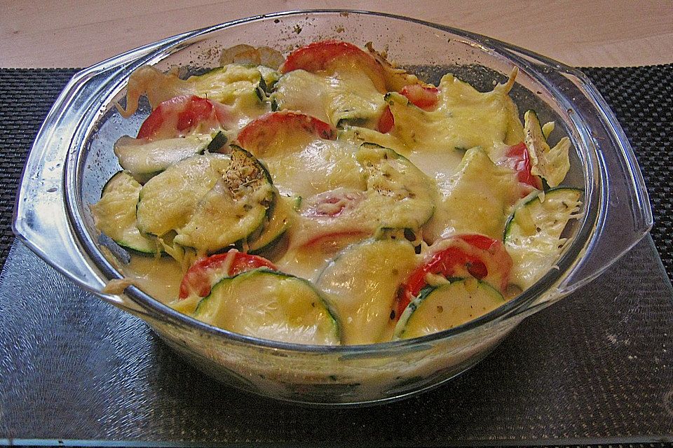 Zucchini - Tomaten - Auflauf