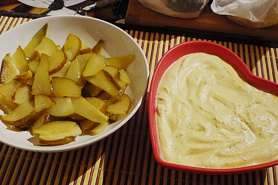 Ingwerbirnen im Sirup mit luftiger Vanillecreme