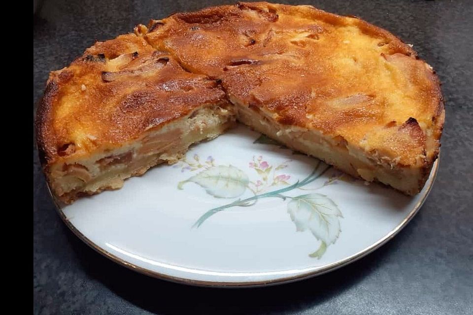 Quittenkuchen mit Rahmguss