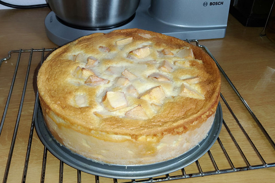 Quittenkuchen mit Rahmguss