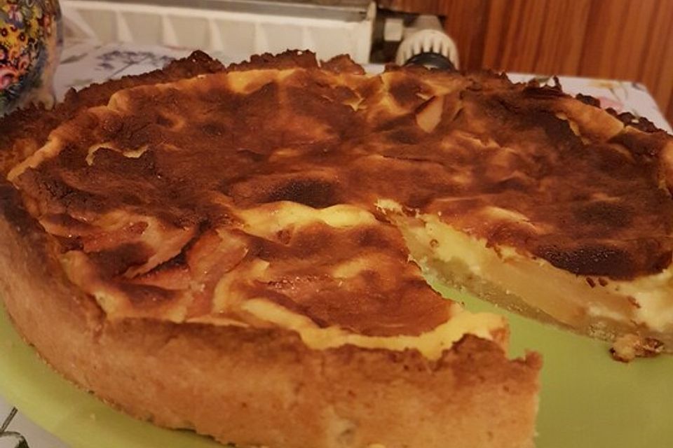 Quittenkuchen mit Rahmguss