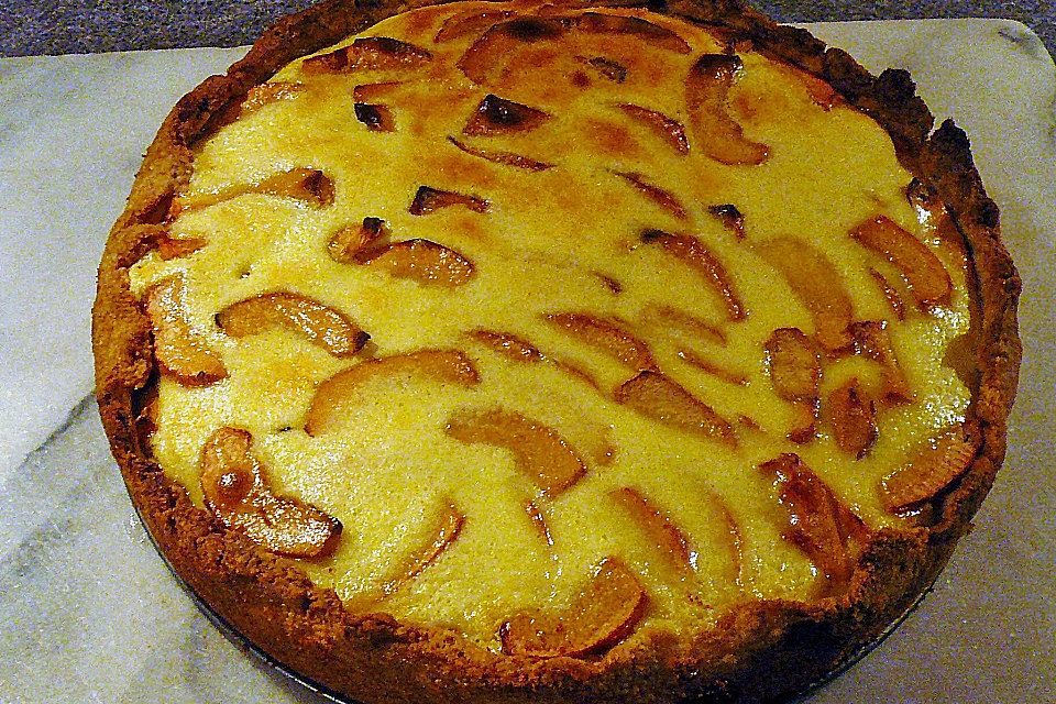 Quittenkuchen mit Rahmguss