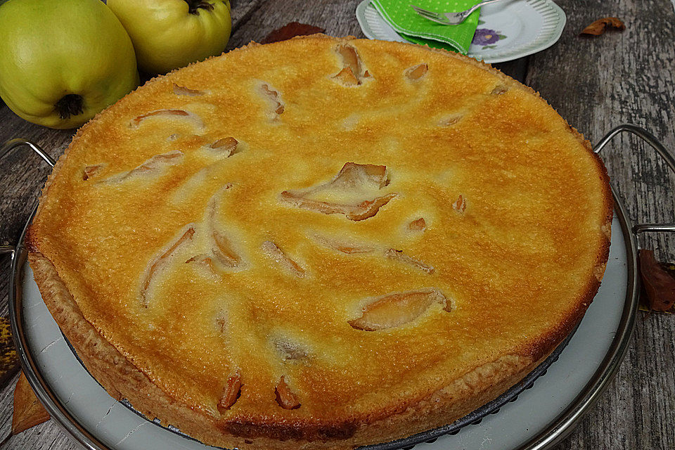 Quittenkuchen mit Rahmguss