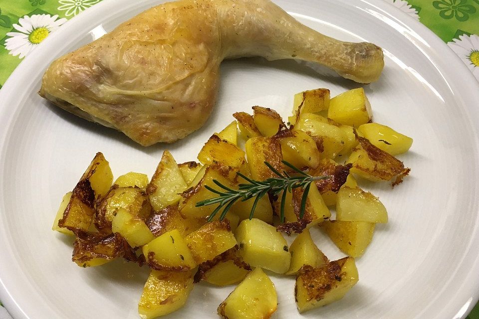 Huhn mit Kartoffeln aus dem Ofen