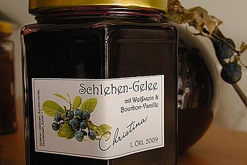 Schlehen-Gelee mit Weißwein & Vanille