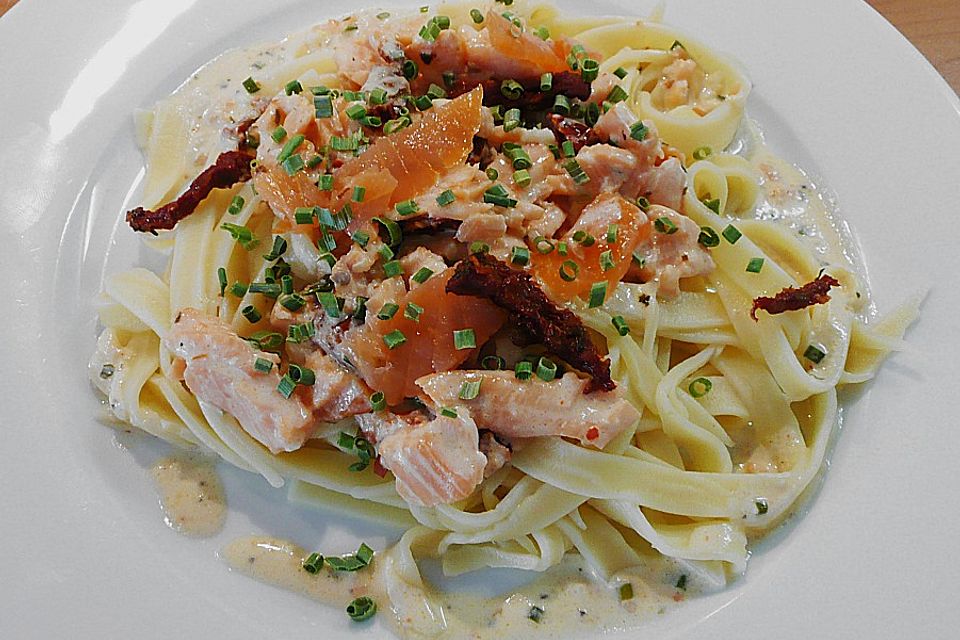 Fettucine mit Räucherlachs