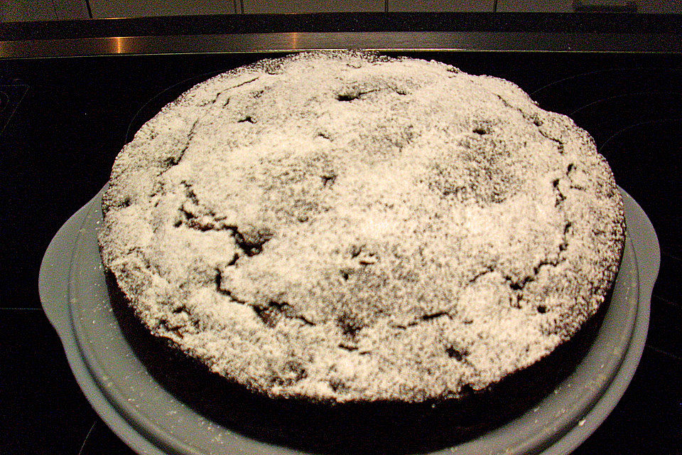 Schwarzer Birnenkuchen