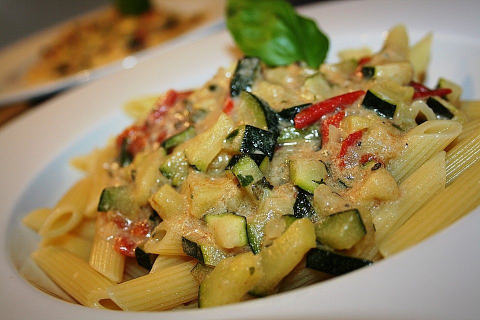 Zucchini - Tomaten - Gorgonzola - Pasta