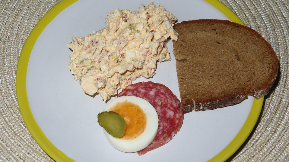 Salami - Aufstrich mit Ei
