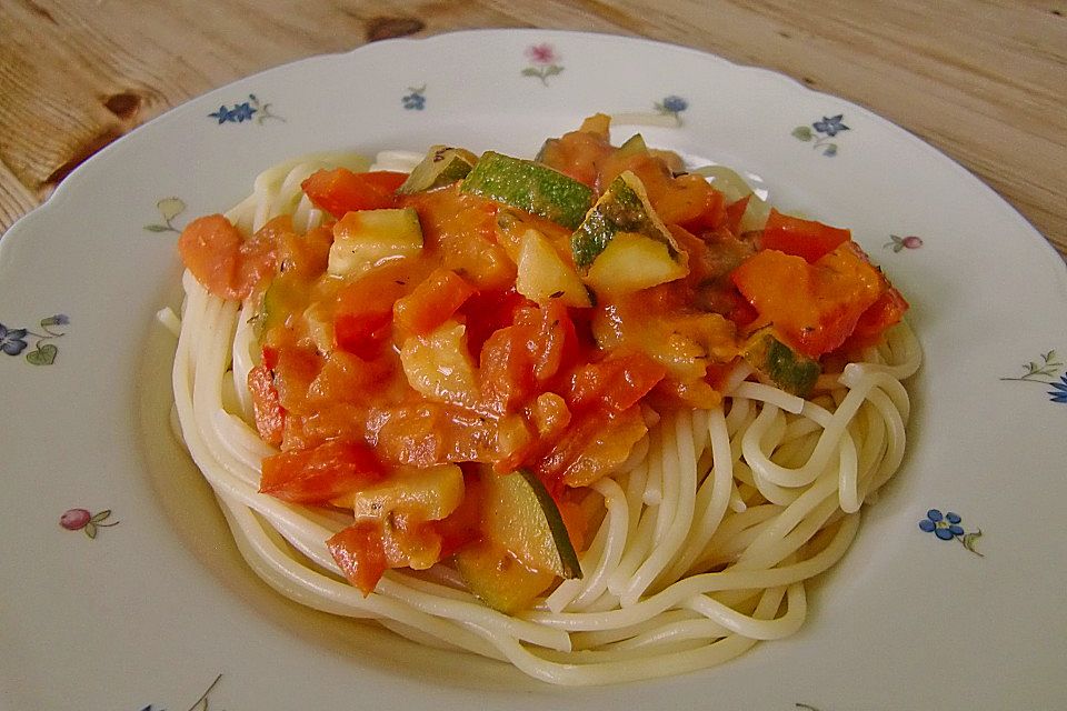 Scharfe Gemüse - Spaghetti