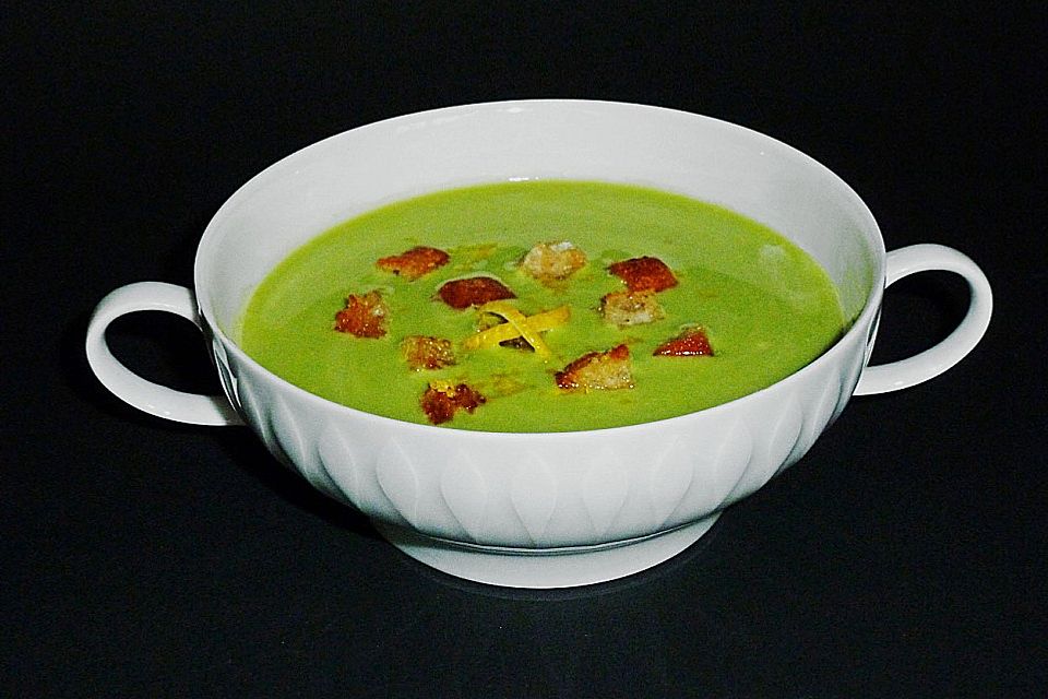 Erbsen-Kokos-Suppe