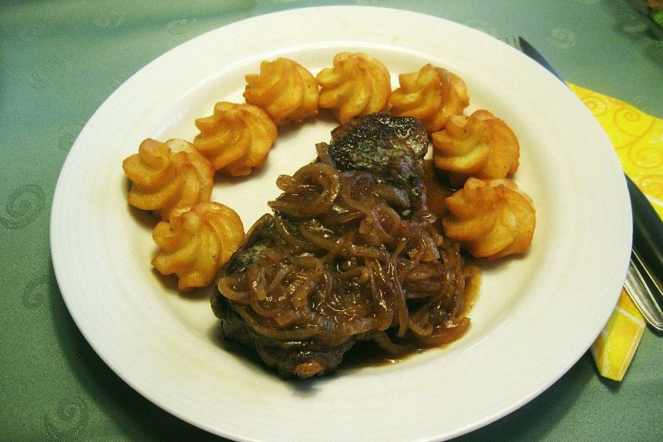 Beefsteak in Rotwein - Sauce