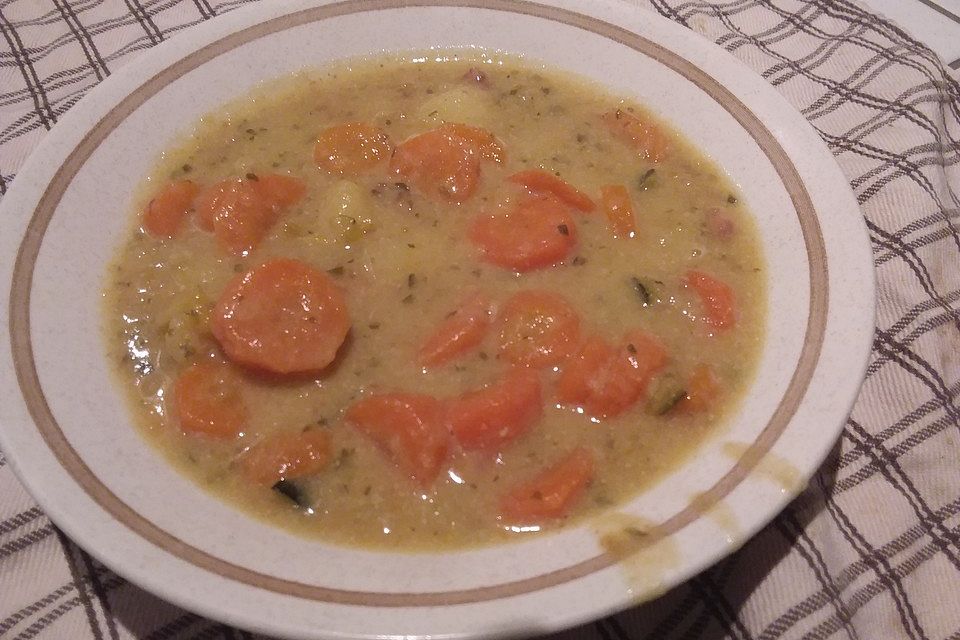 Kartoffel - Karotten - Suppe