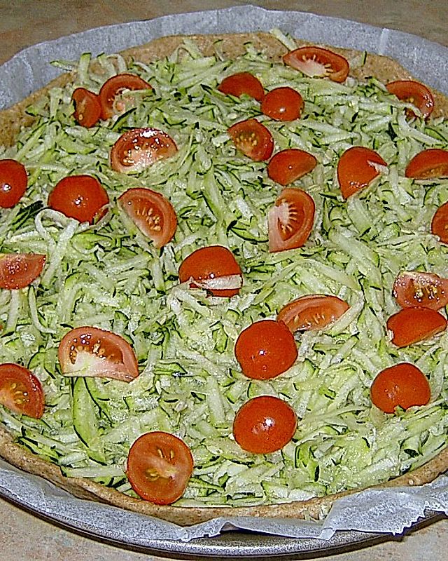 Zucchini - Tomaten - Kuchen aus Dinkelvollkornmehl