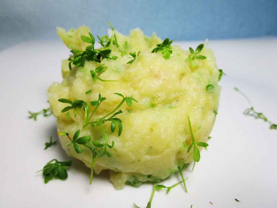 Kartoffelpüree mit Knoblauch und Kräutern von SHanai| Chefkoch