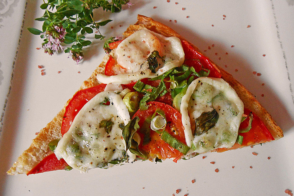 Fladenbrotpizza 'Caprese'