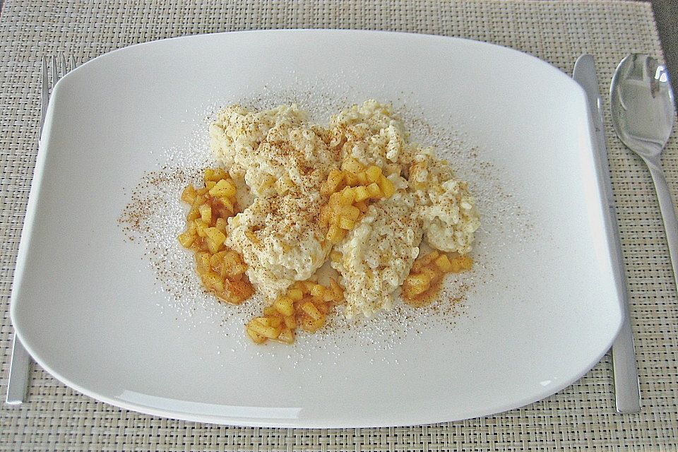 Albertos Milchreis mit Zimtäpfeln