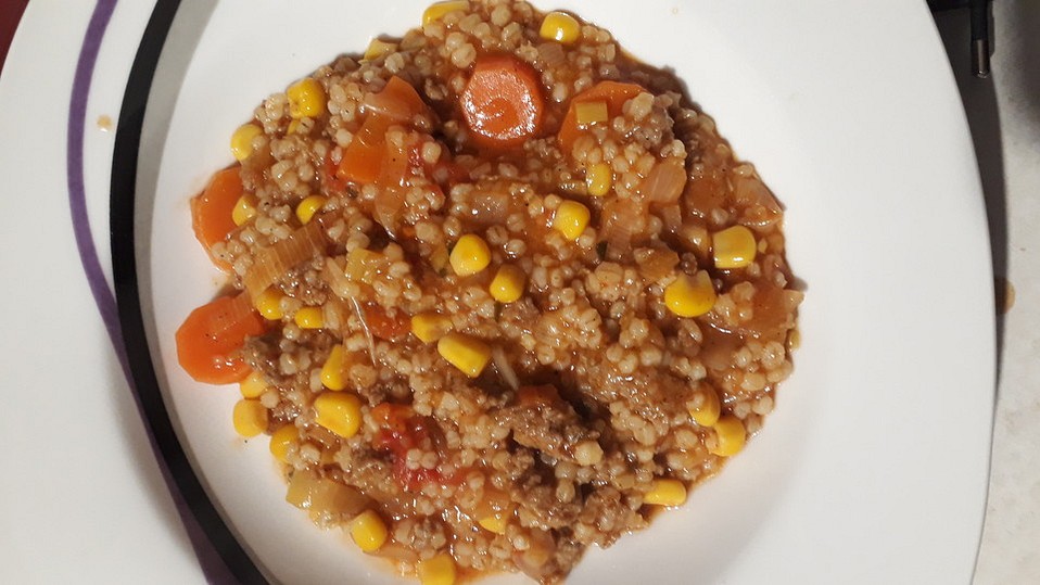 Bunter Hackfleischtopf mit Graupen von ertnuss