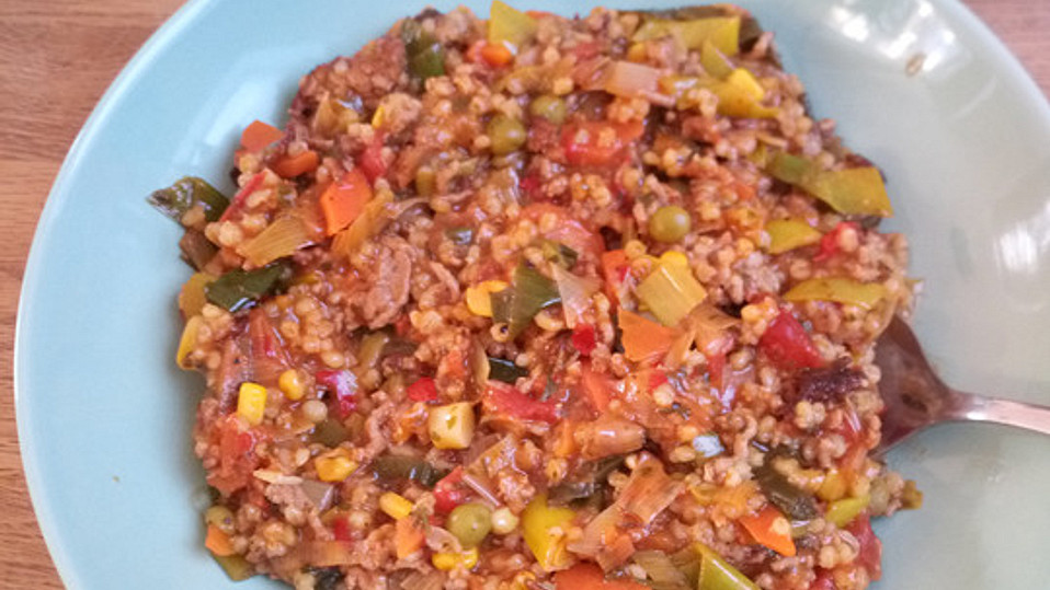 Bunter Hackfleischtopf mit Graupen von ertnuss