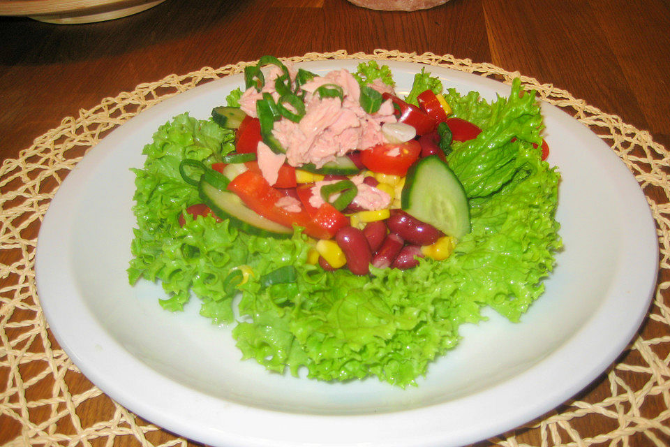 Bunt gemischter Salat