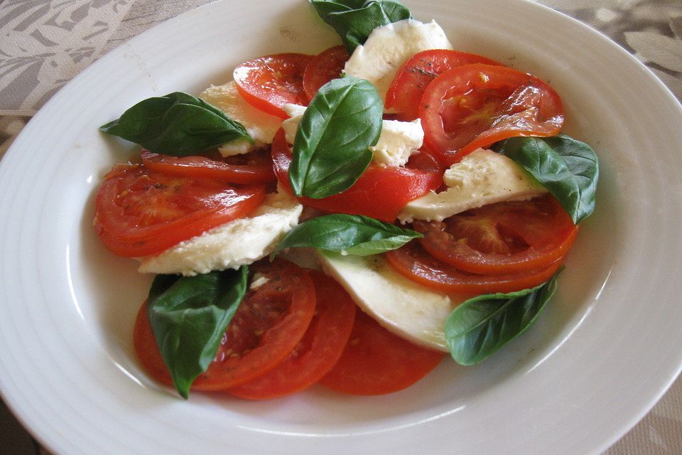 Tomaten - Brot - Mozzarella - Auflauf