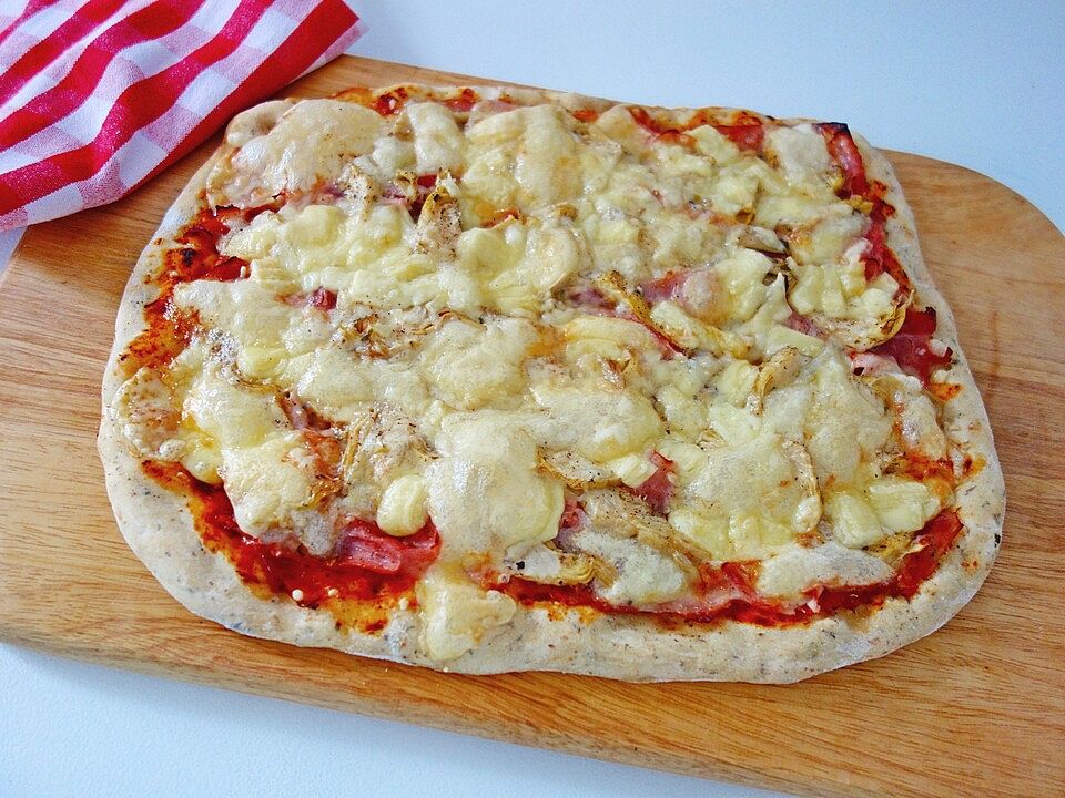 Leckeres Pizza - Blech von SHanai| Chefkoch