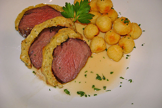 Rinderfilet mit Macadamiakruste und Sherrysoße von Sekitna| Chefkoch