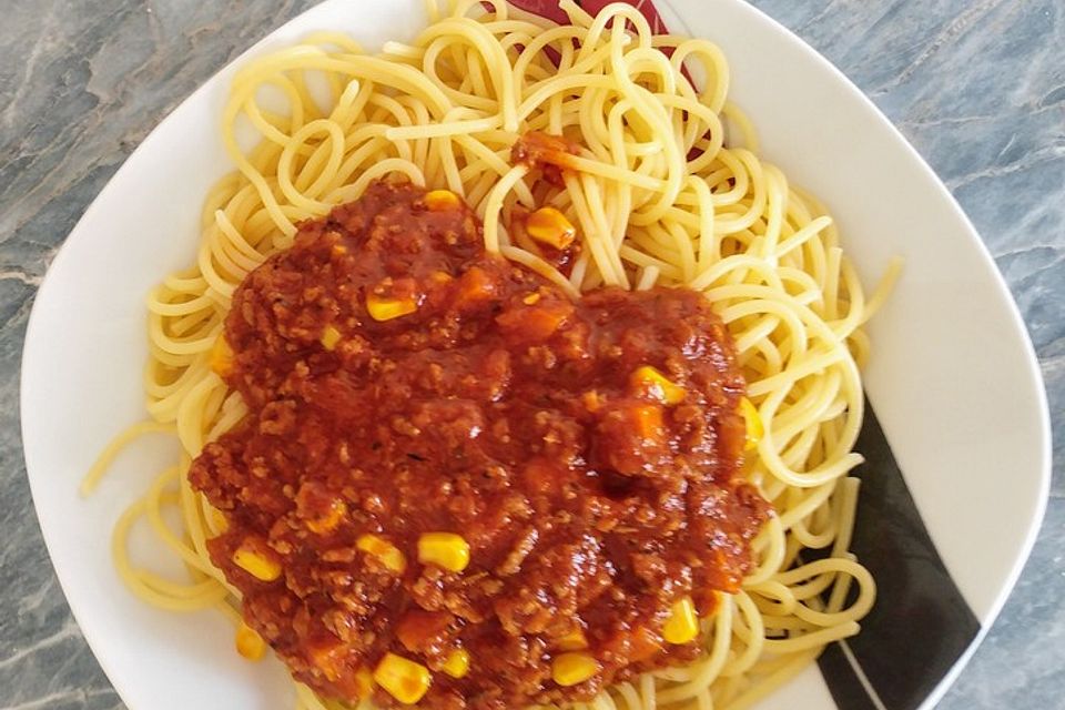 Spaghetti mit Hackfleisch - Bolognese