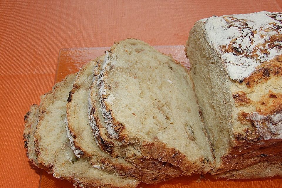 Zwiebelbrot mit Thunfisch