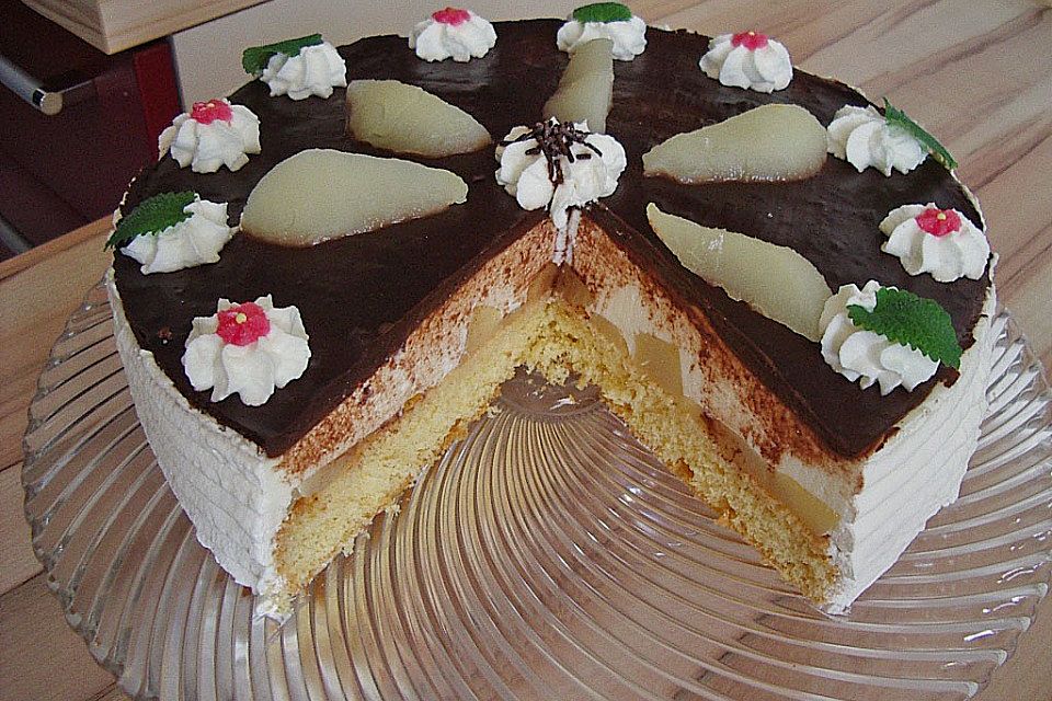 Birne Helene - Torte mit Schokoguss