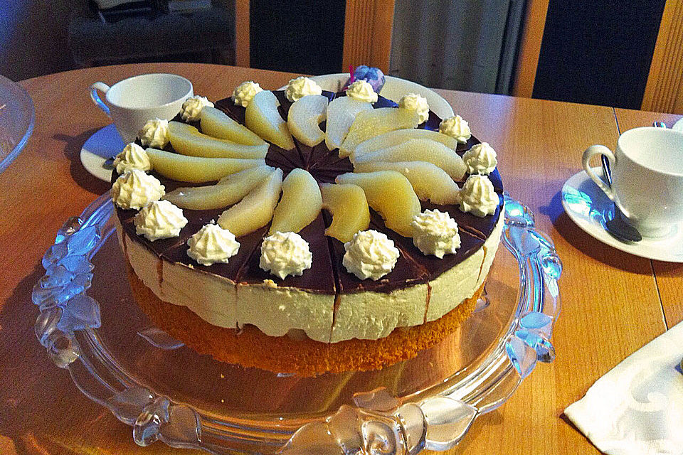 Birne Helene - Torte mit Schokoguss