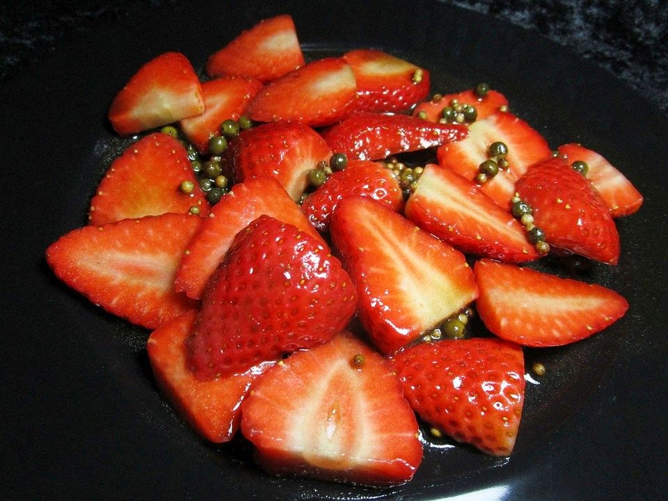 Erdbeeren mit Grüner - Pfeffer - Marinade von HeavenCanWait | Chefkoch