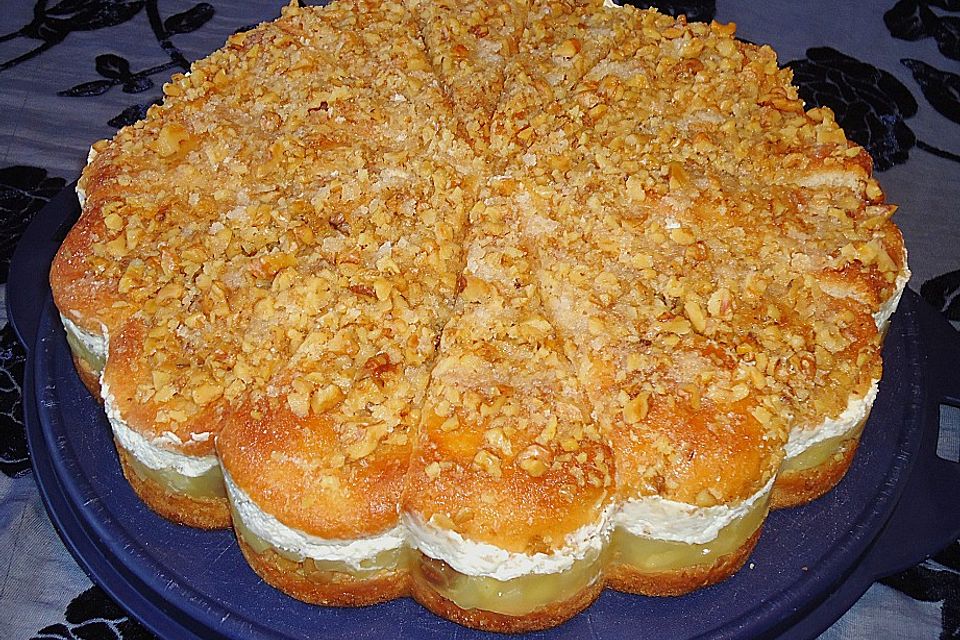 Walnuss - Honig - Butterkuchen mit Äpfeln