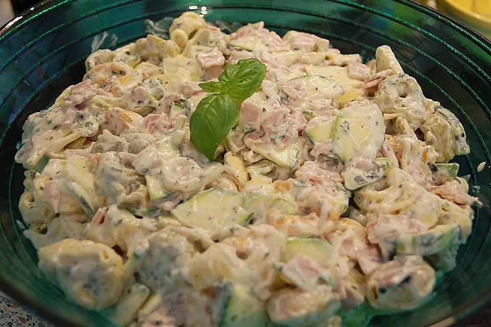 Tortellini - Salat