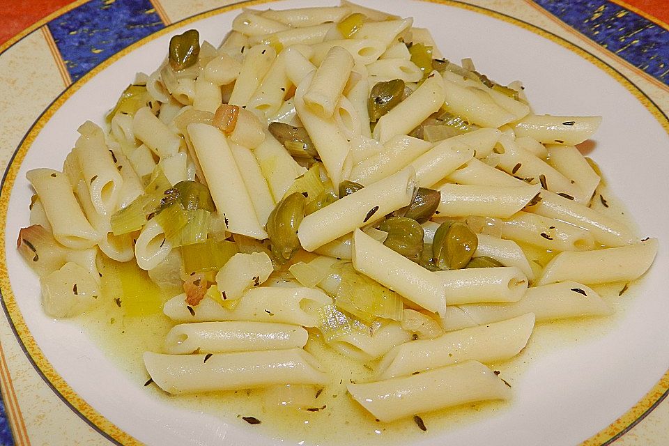 Pasta mit Speck - Kapern - Soße