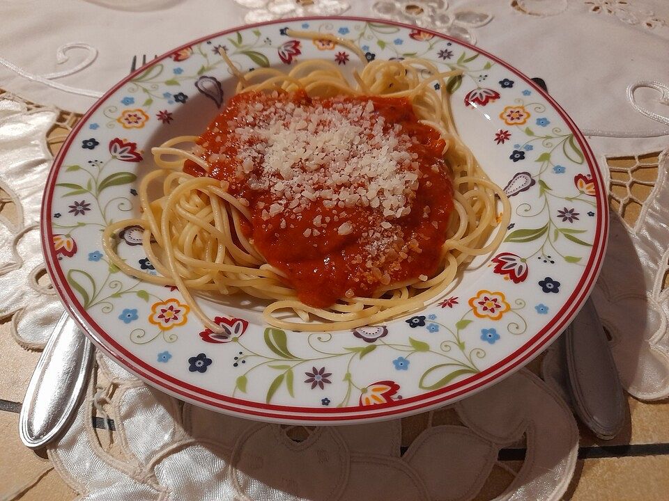 Spaghetti mit Tomatensoße von amellie| Chefkoch