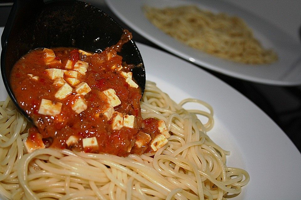 Spaghetti mit Tomatensoße