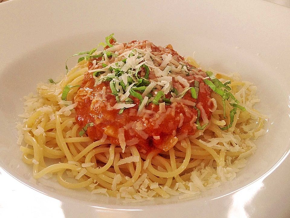 Spaghetti mit Tomatensoße von amellie | Chefkoch