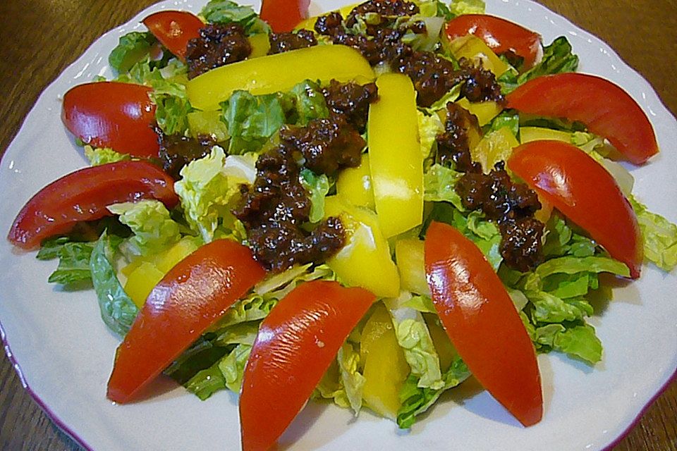 Salatsoße mit getrockneten Tomaten