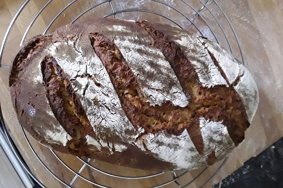 Kartoffelbrot mit Sauerteig