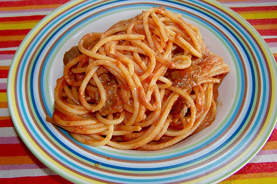 Schnelle Spaghetti mit Rouladenstückchen