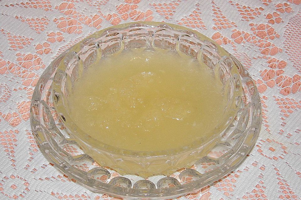 Birnenmarmelade mit Weißwein und Birnengeist