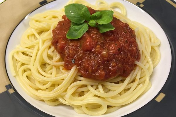 Spaghetti mit Tomatensoße | Chefkoch