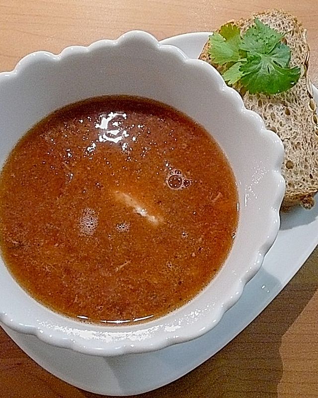 Rote Rüben - Suppe mit Leberwurst