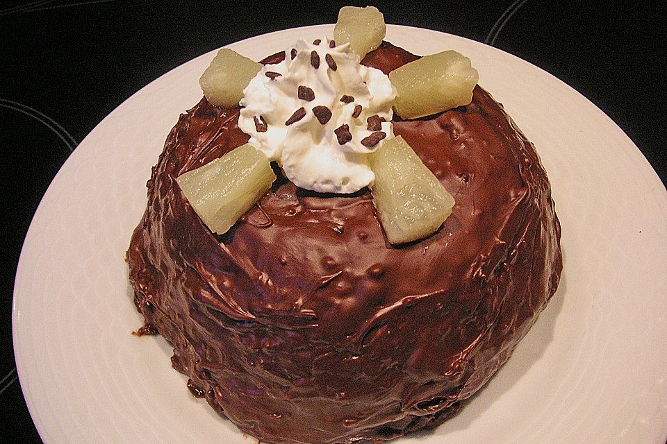Rumbombe mit Ananas Rumbombe mit Ananas