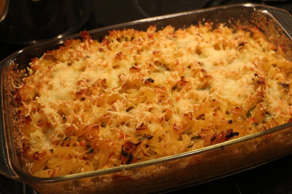Vegetarischer Nudelauflauf mit Kürbis Vegetarischer Nudelauflauf mit Kürbis