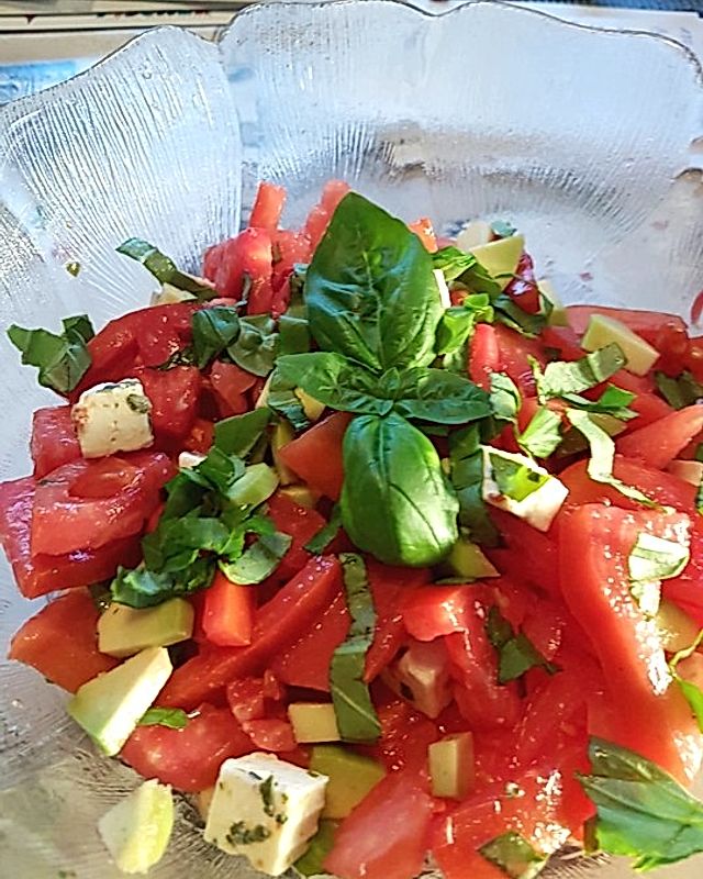 Tomaten-Avocado-Salat